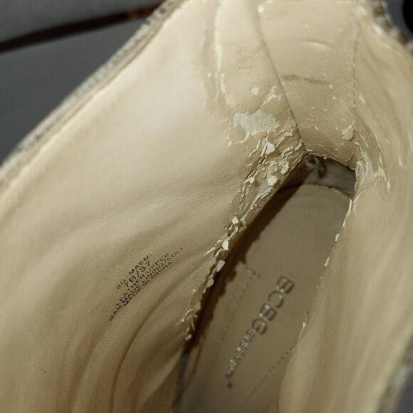 BCBGENERATIONS ANIMAL-PRINT CREAM HEALS SZ.7 GUC - Picture 11 of 11